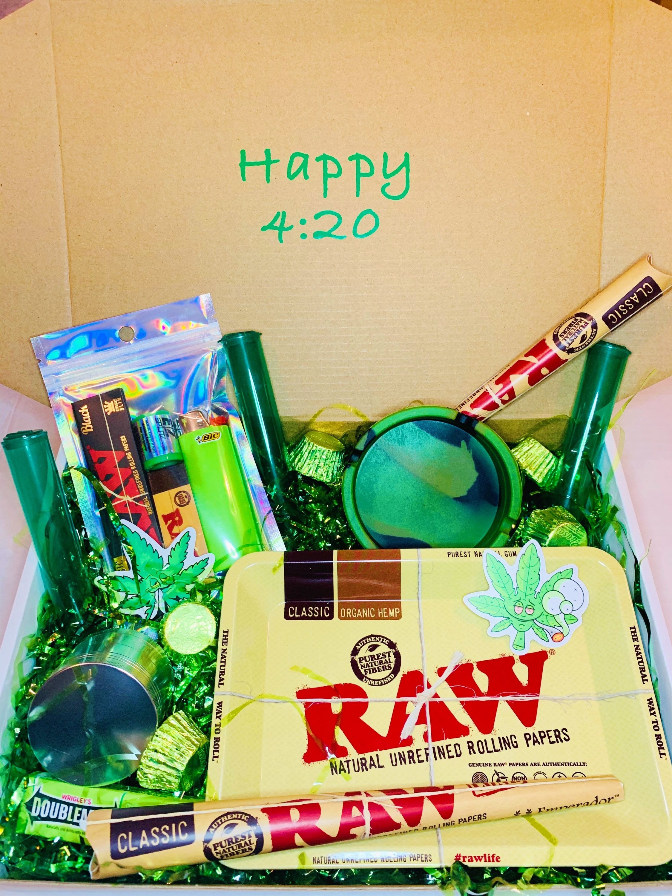 34 Stoner Gifts that Any Pothead Would Love to Receive